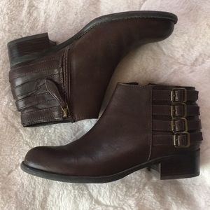 Franco Sarto Cyan Leather Ankle Bootie
